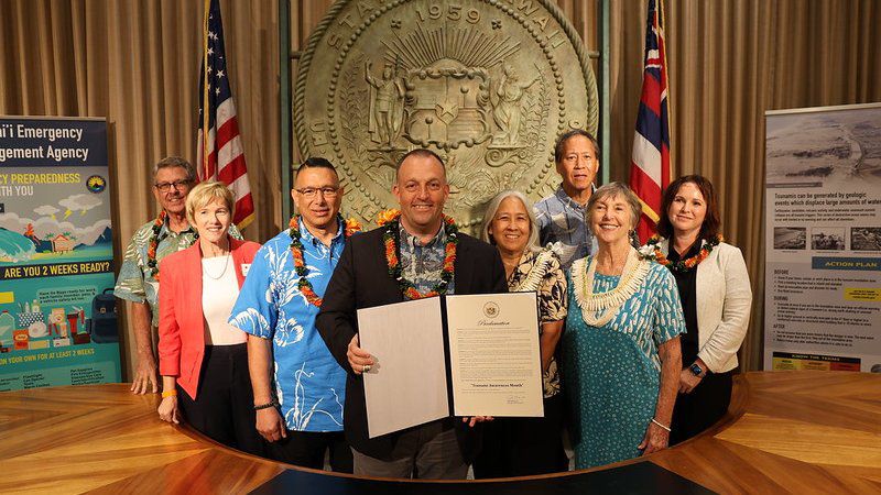 (Photo courtesy of Office of the Governor, State of Hawaii)