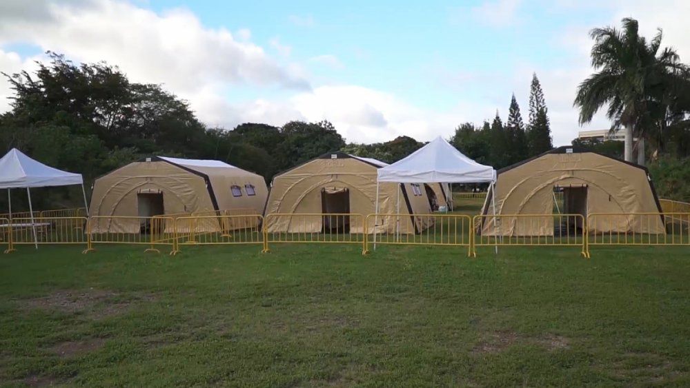 HONU, pictured at a previous location, is a mobile triage and shelter that began in Dec. 2019 and has since helped over 4,095 people. (courtesy of City & County of Honolulu)