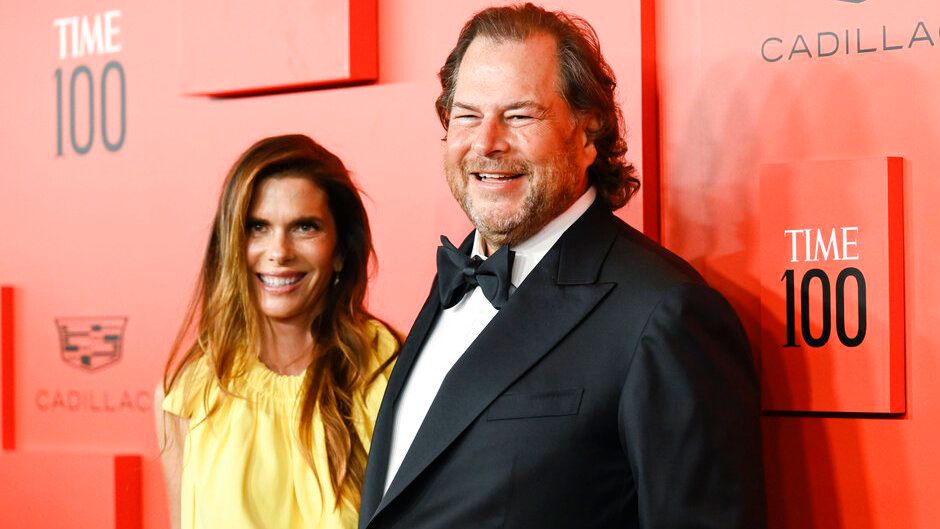 Salesforce.com CEO Marc Benioff, right, and wife Lynne Benioff attend the TIME100 Gala celebrating the 100 most influential people in the world at Frederick P. Rose Hall, Jazz at Lincoln Center on Wednesday, June 8, 2022, in New York. (Photo by Evan Agostini/Invision/AP)