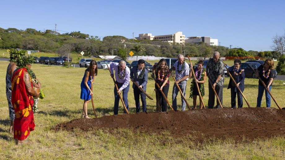 Officials at the groundbreaking for the 16 permanent homes being built as part of Maui Health Foundation's "Housing for Healthcare" initiative. From left to right: Maui Health CEO Lynn Fulton, Foundation Member Wayne Kocourek, Kaiser Permanente VP of Community Health John Vu, Maui Health Foundation Chief Philanthropy Officer Melinda Sweany, Foundation Member Steve Goodfellow, Foundation President Tamar Goodfellow, Mayor Richard Bissen, Councilmember Alice Lee, Lehua Builders Owner Sandra Duvauchelle. (Photo courtesy of Maui Health Foundation)
