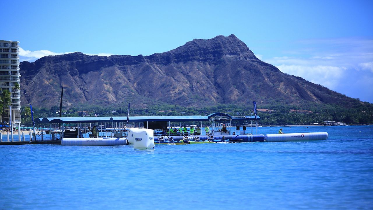 Tahiti's Shell Va'a wins 1st Molokai Hoe held in 5 years