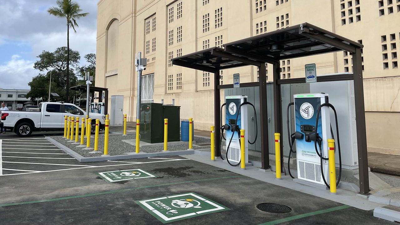 The NEVI-funded electric vehicle charging station is on Aloha Tower Drive fronting Pier 7. (Photo courtesy of the Hawaii Department of Transportation)