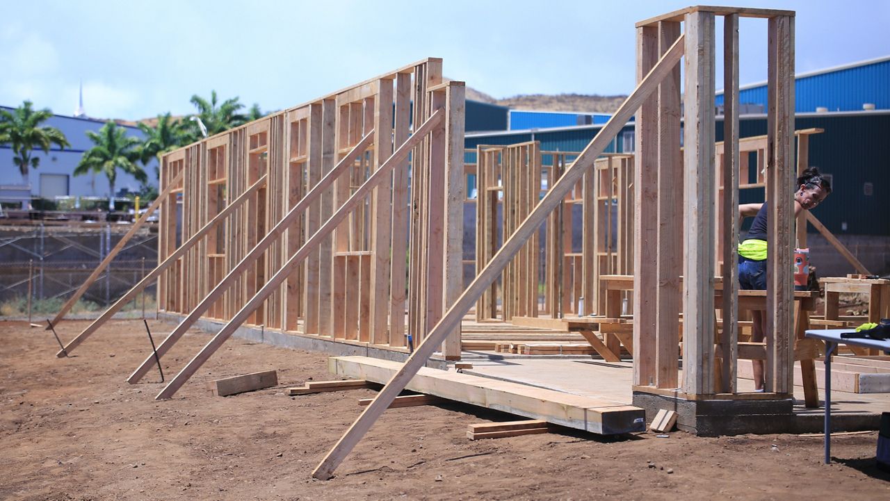 Los Angeles Rams rookies assist with rebuild of Lahaina home