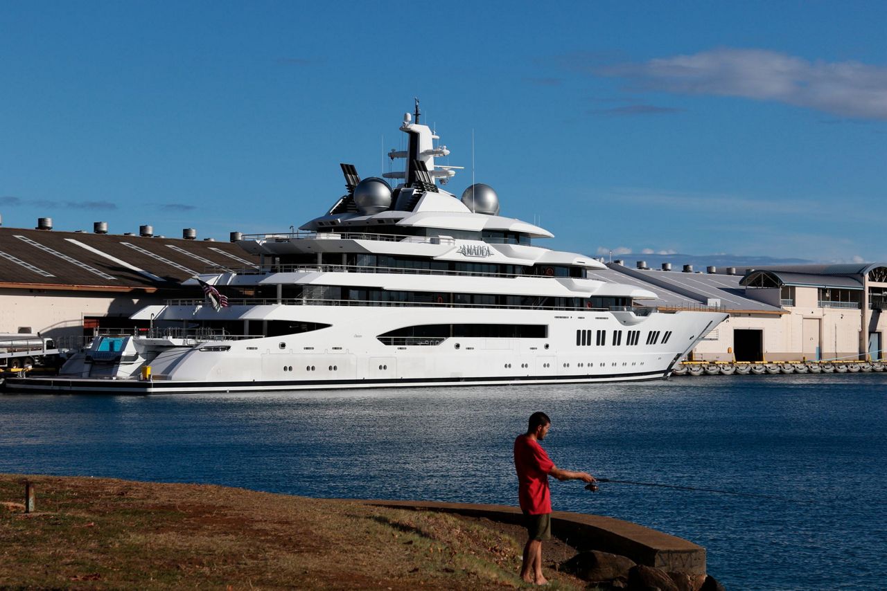 Russian superyacht Amadea arrives in Honolulu from Fiji