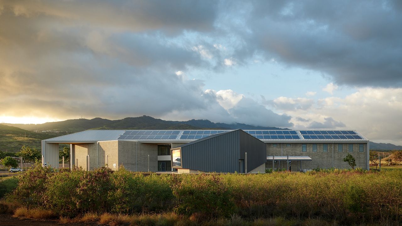 UH West Oahu's Academy for Creative Media, which includes a 33,000-square foot facility completed in 2021. (Photo courtesy Gensler/Ryan Gobuty)