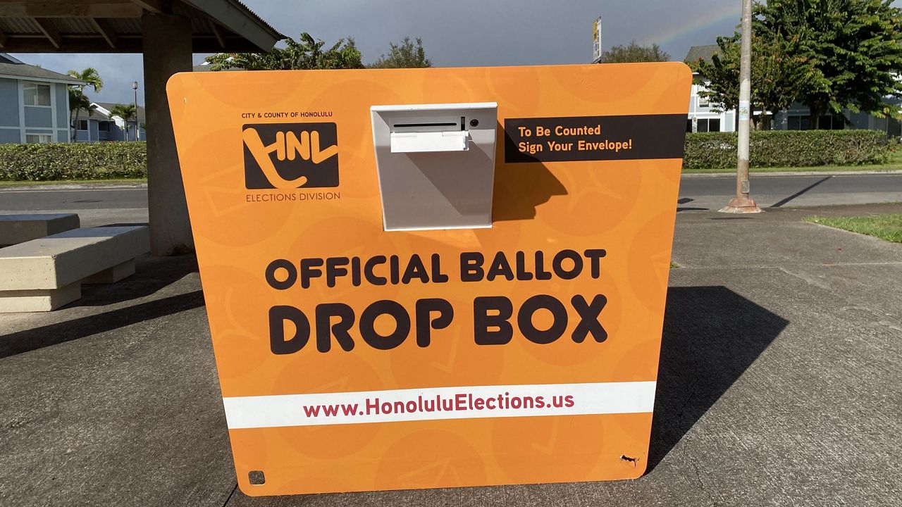 A ballot box at the Mililani Park & Ride. (Spectrum News/Michelle Broder Van Dyke)