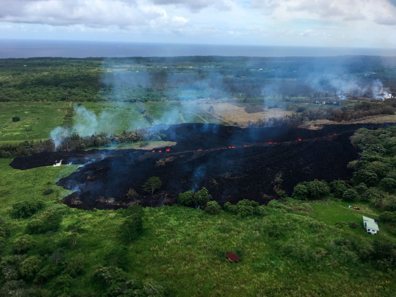 Noisy Hawaiian Volcano Lava Fissure Prompts More Evacuations