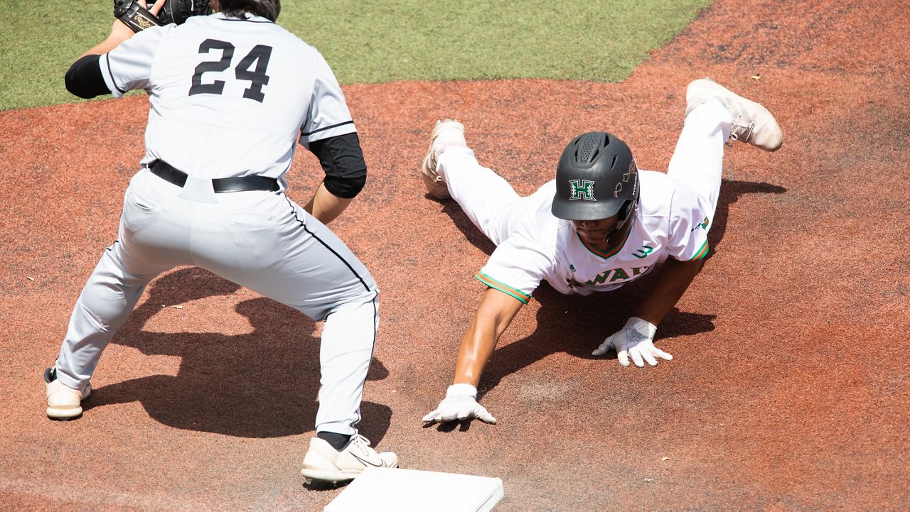 Baserunners were few for the Hawaii baseball team at UC Irvine on Saturday.