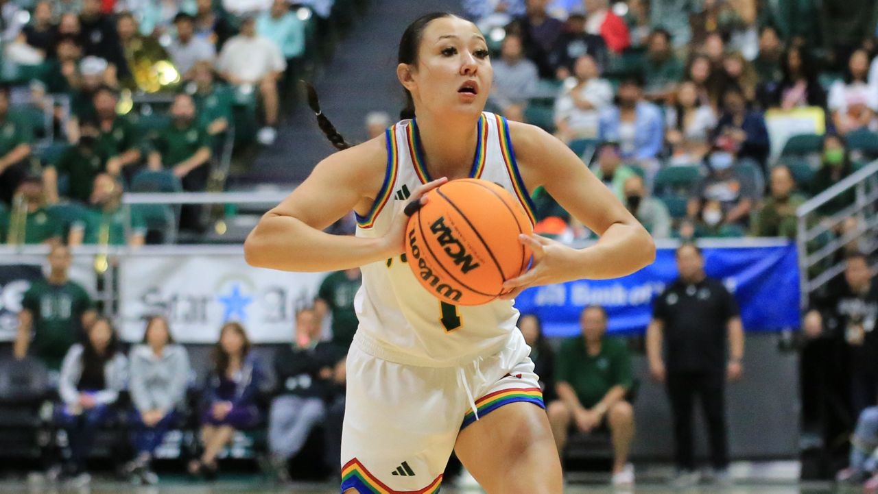 Hawaii senior guard Kelsie Imai, a native of Hawaii Island seen in the 2023-24 home finale in March, will make a homecoming this weekend for an exhibition between the Rainbow Wahine and the Hilo Vulcans at the Afook-Chinen Civic Auditorium on Sunday.