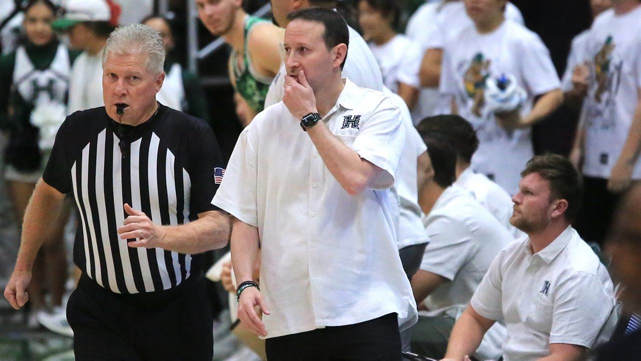 Hawaii coach Eran Ganot, seen against North Carolina on Nov. 22, took his program into its first meeting against Grand Canyon in Phoenix on Tuesday.