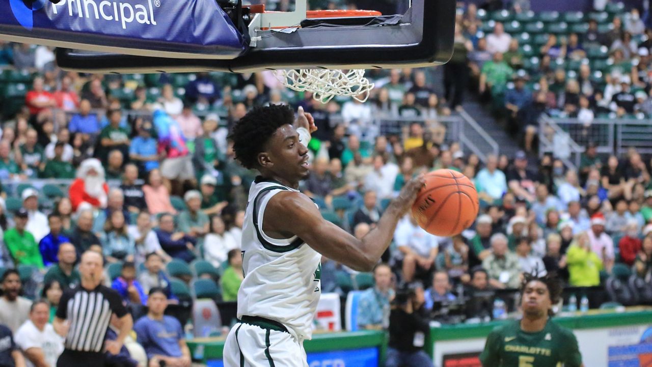 Hawaii men’s basketball team outdoes Charlotte in Diamond Head Classic