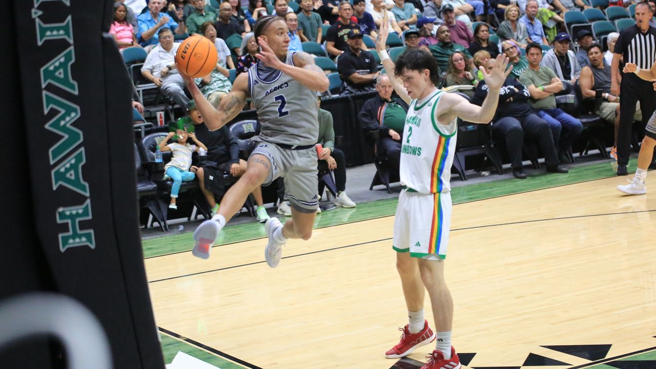Hawaii men's basketball tops UC Davis on senior night