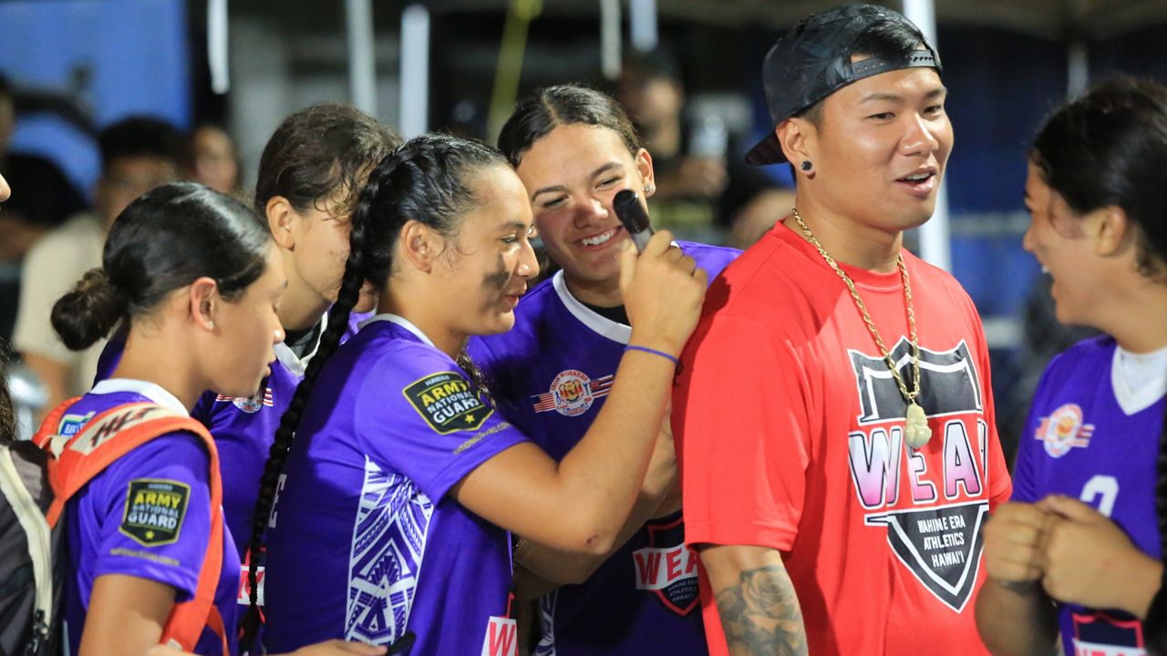 Girls flag football debuts at Hawaii prep showcase event