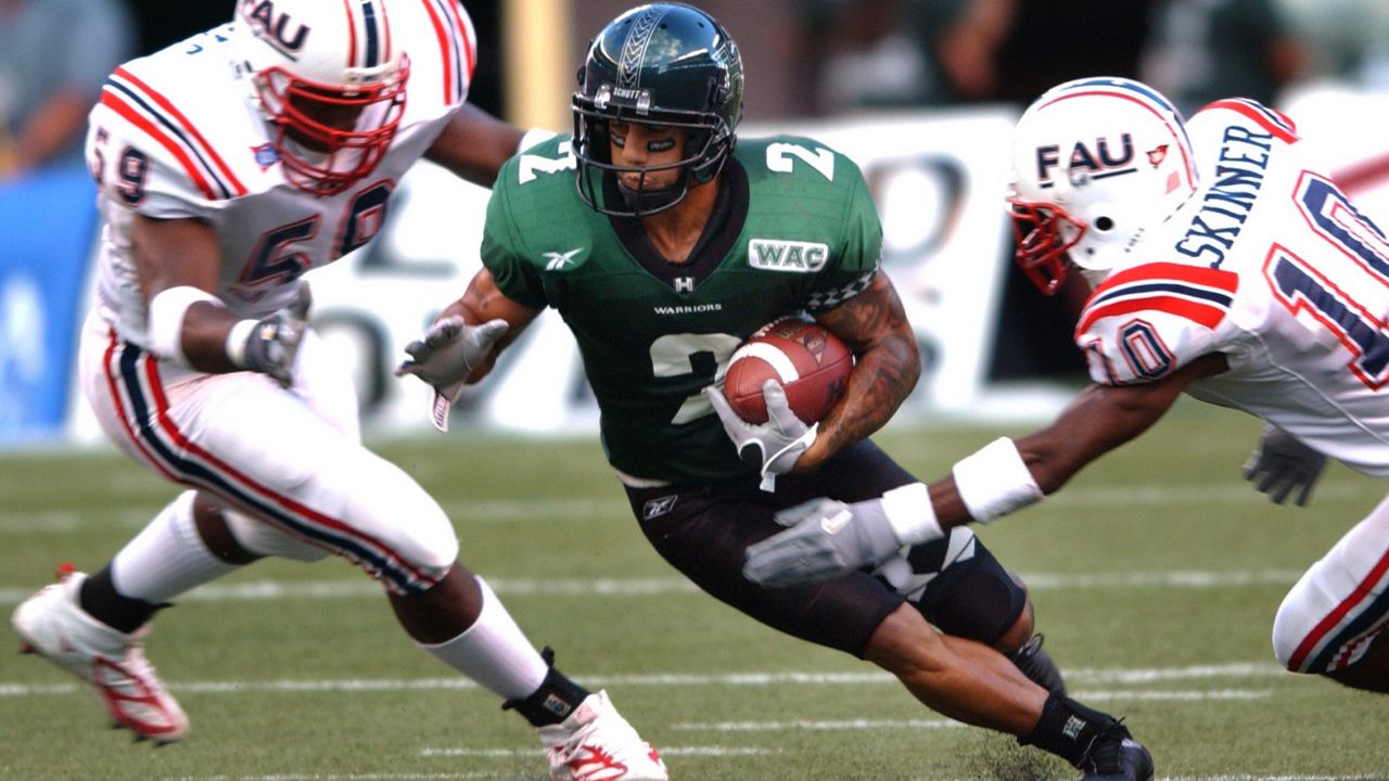 Hawaii alum Chad Owens inducted into Canadian Football League Hall of Fame