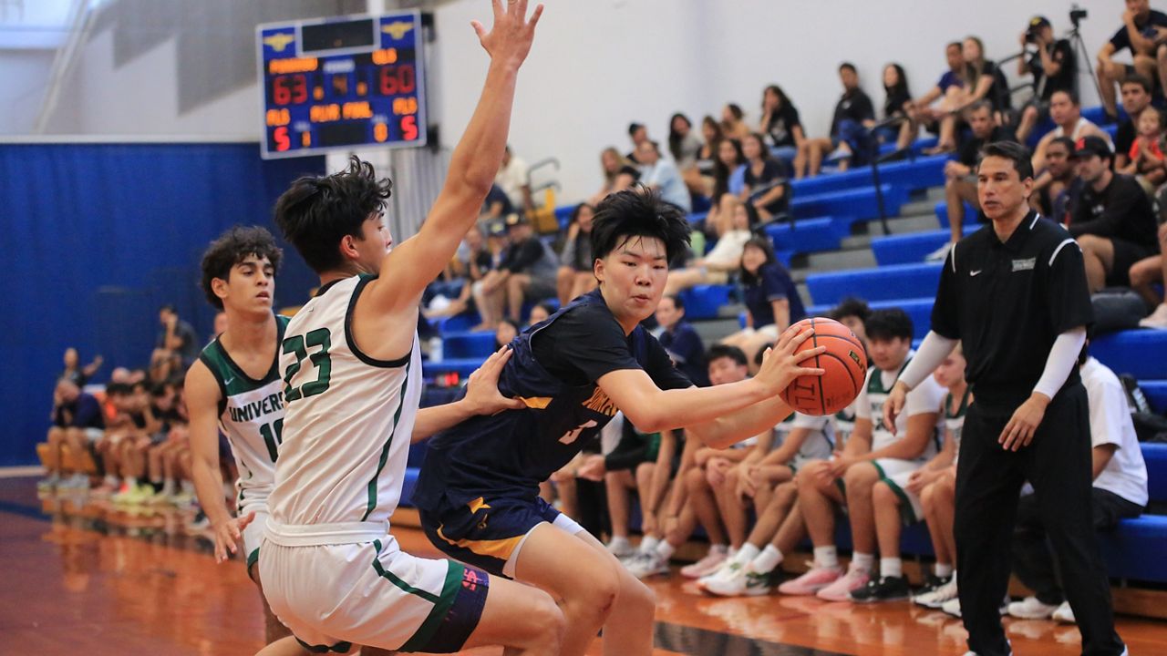 Hawaii prep basketball PunULS 11 HI 0202