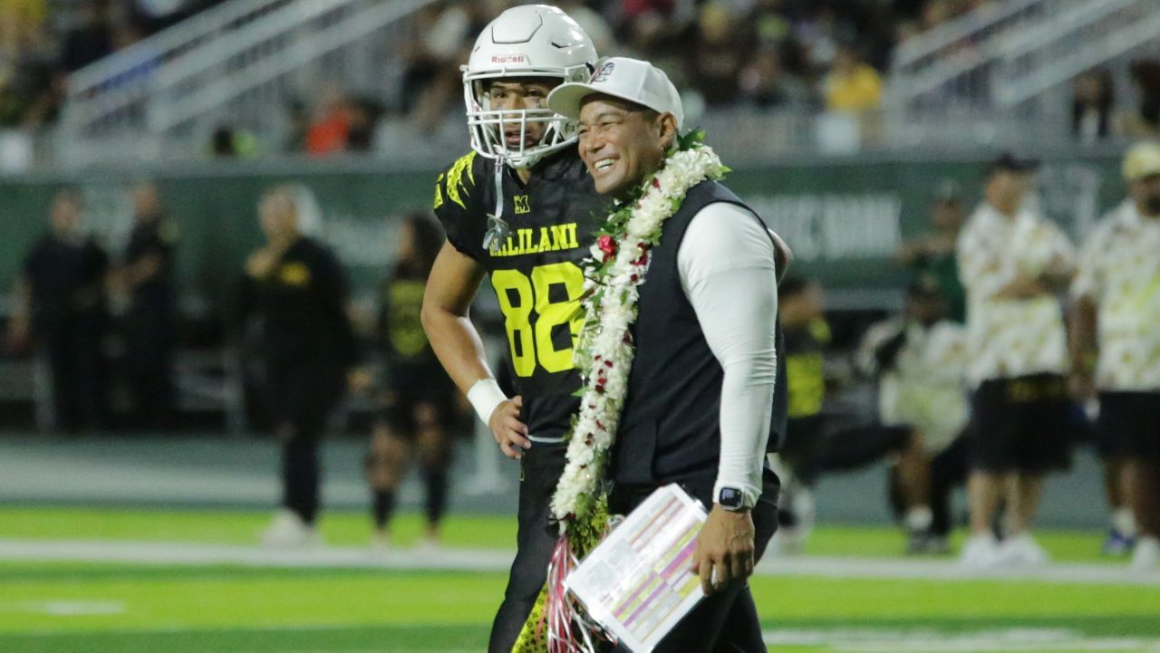 Photos Kahuku beats Mililani for HHSAA Open football title