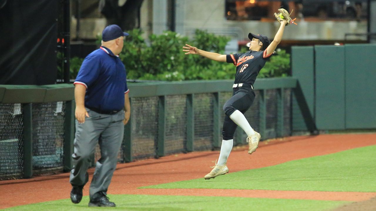 Campbell comes back on Maryknoll on Day 1 of state softball