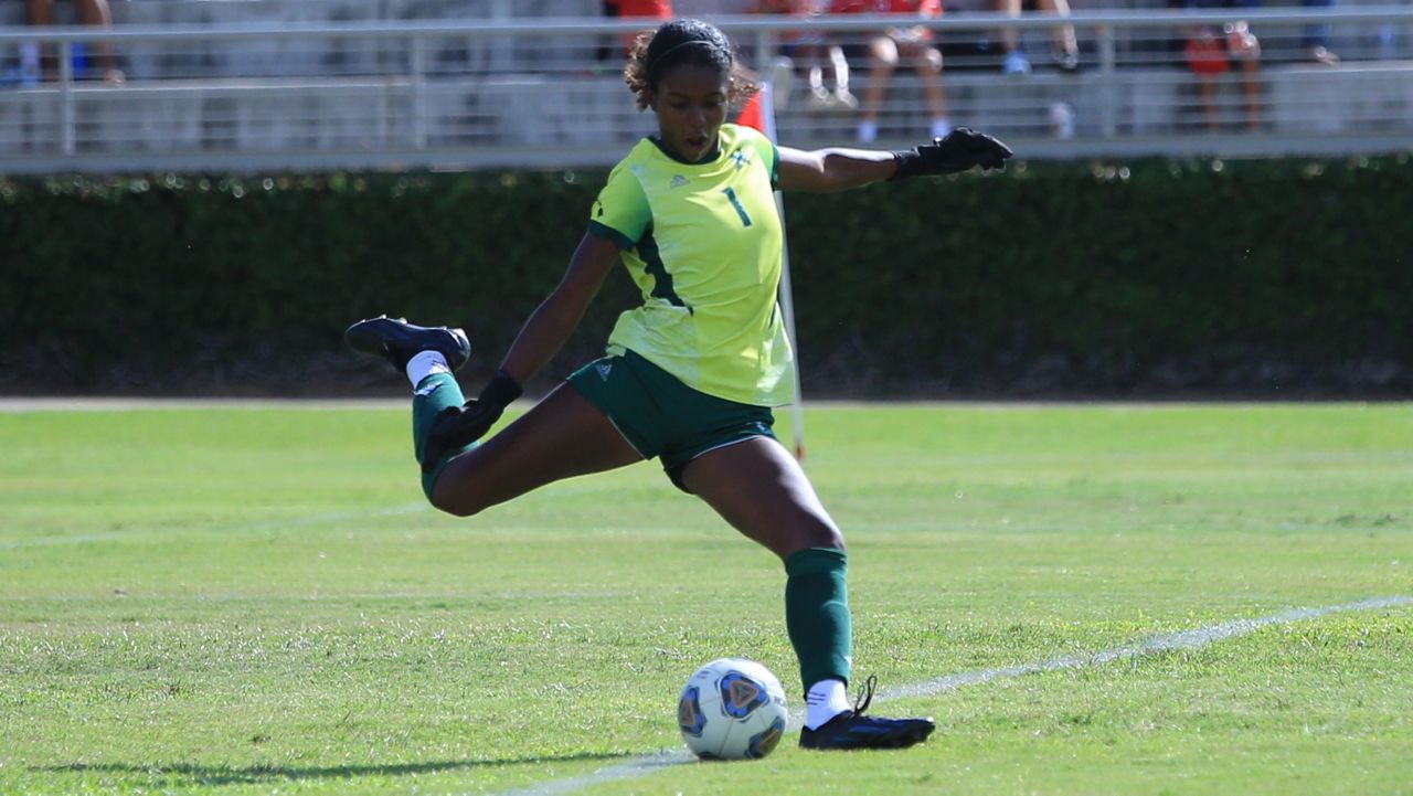 Hawaii goalkeeper Kennedy Justin, seen against Utah State on Aug. 18. Justin set a UH program record with her fifth straight shutout at UC Irvine on Sunday. 