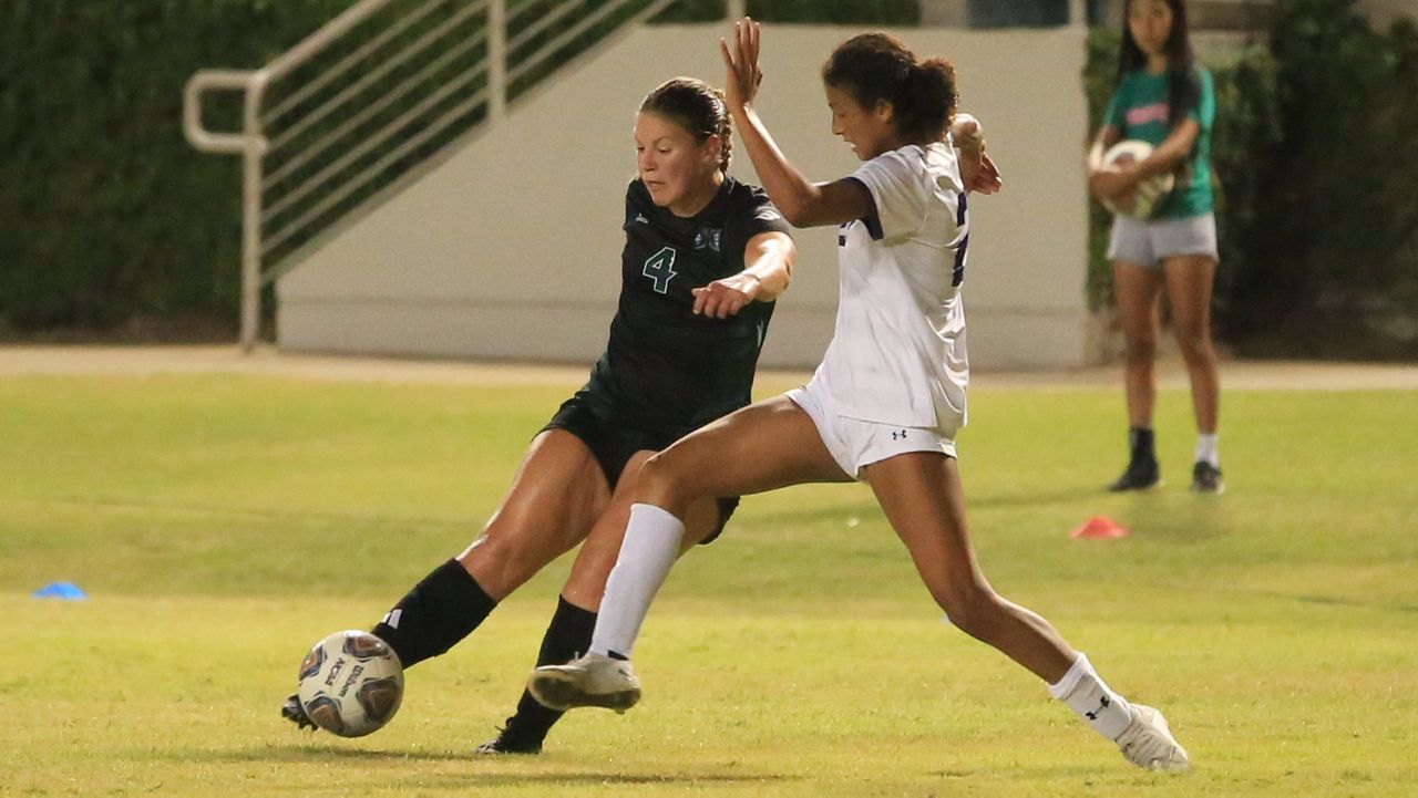 Hawaii forward Tatum Porter, seen against Cal State Bakersfield last week, scored her third goal of the season in 1-0 win at Cal State Northridge on Thursday night.