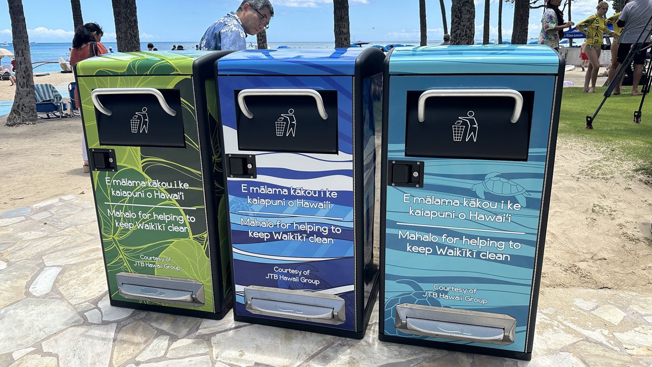The new trash cans were donated by JTB Hawaii Group. (Photo courtesy of the City and County of Honolulu)