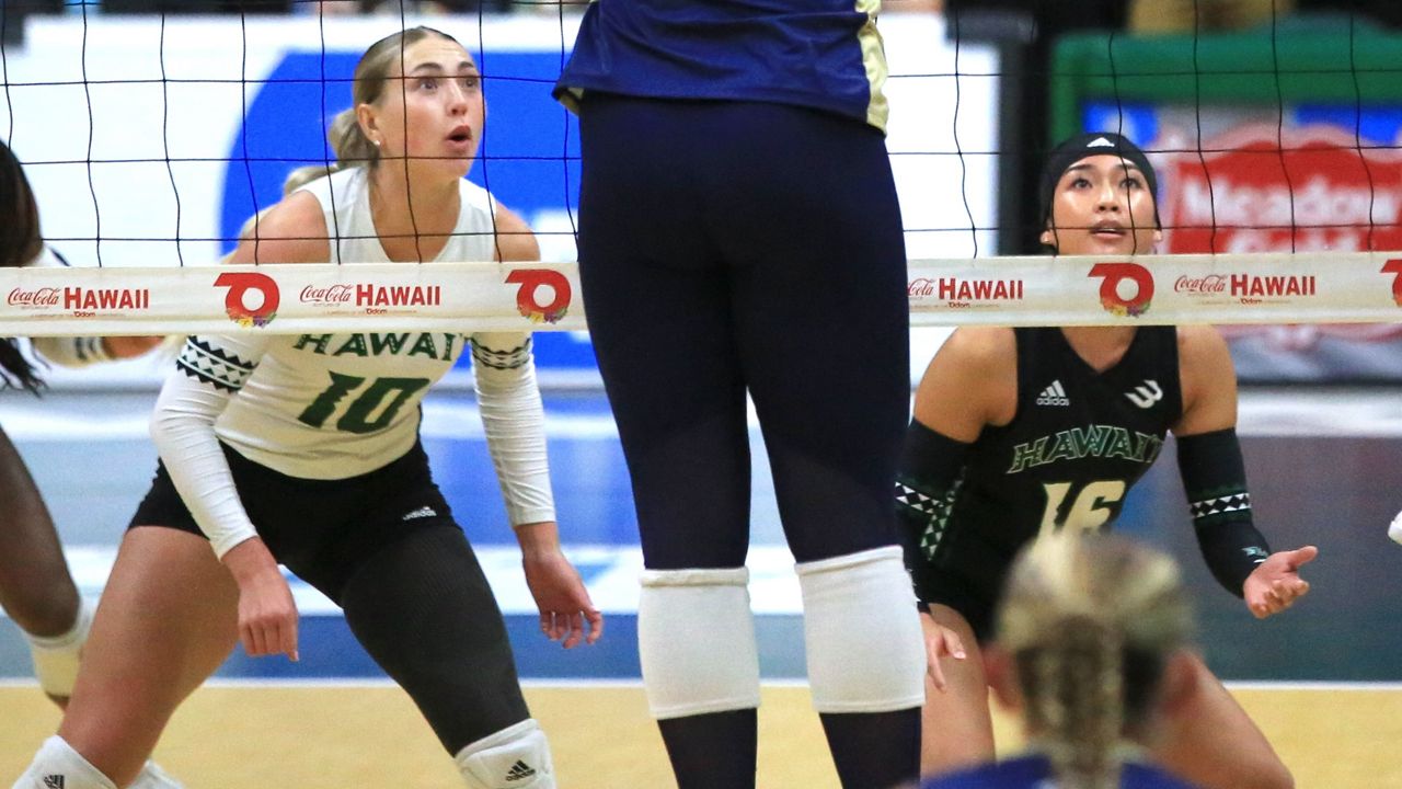 Hawaii volleyball setter Kate Lang, left, and libero Tayli Ikenaga, right, rank among the most prolific players at their position in program history.