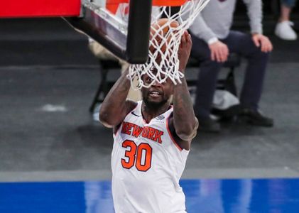 RJ Barrett dunk sends Knicks-Raptors game to overtime