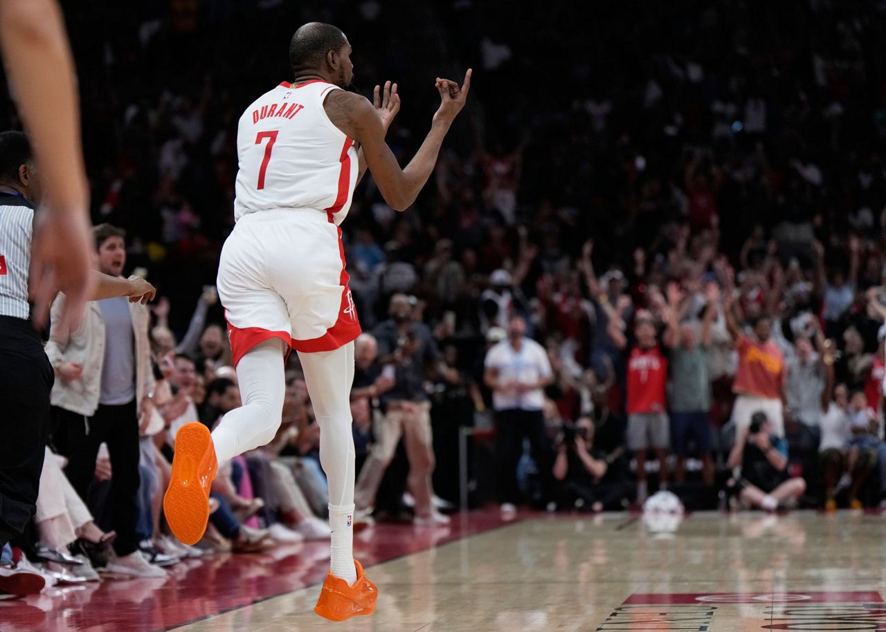 Kevin Durant passes Michael Jordan for No 5 on NBA scoring list in ...