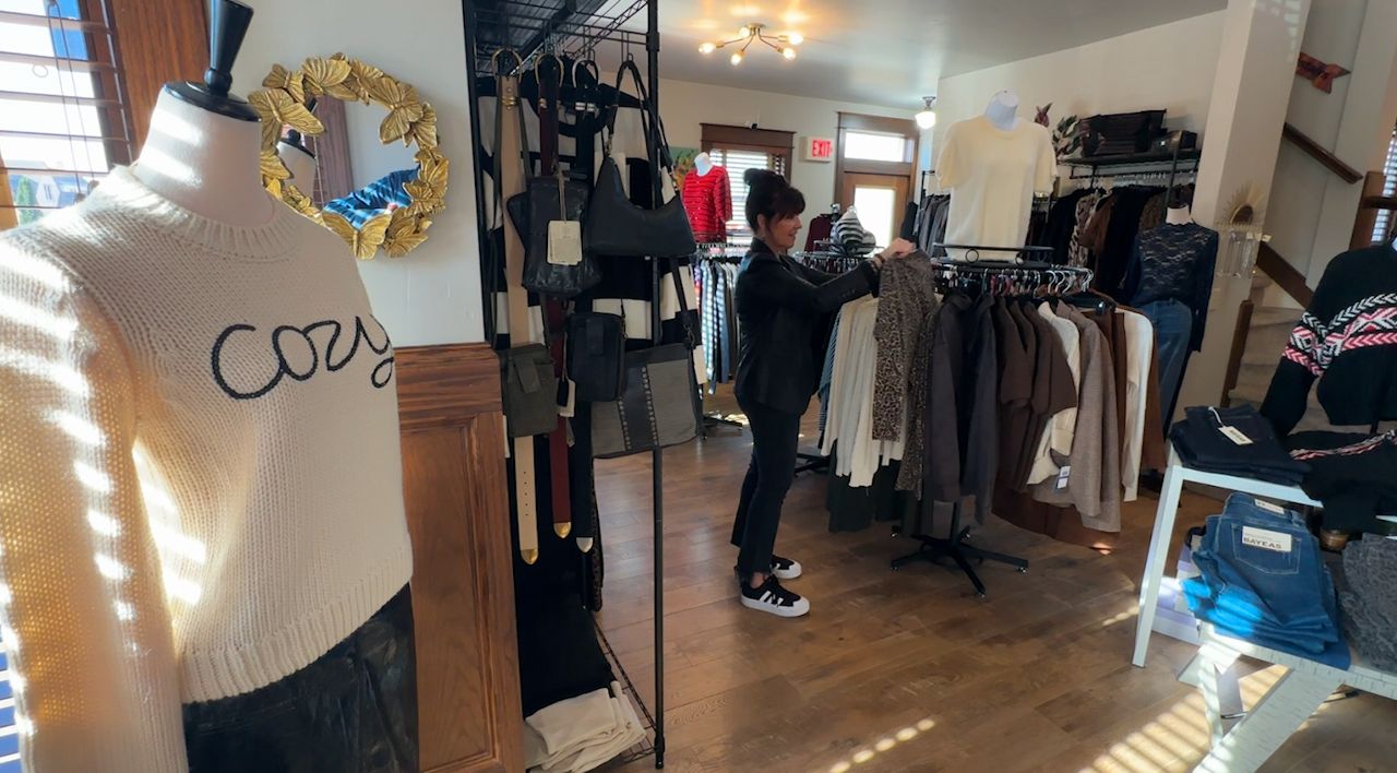 Wisconsin retailers optimistic for holiday sales growth