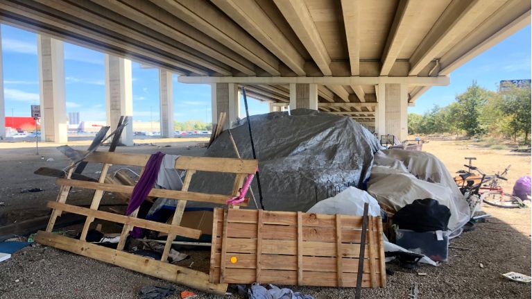 er appears beneath an overpass in this file image. (Spectrum News/FILE)