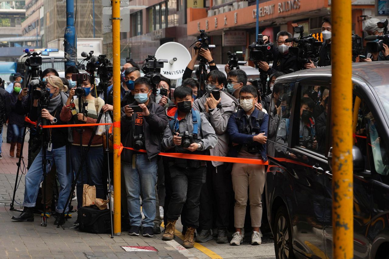 Hong Kong Police Arrest 6 Journalists For Sedition