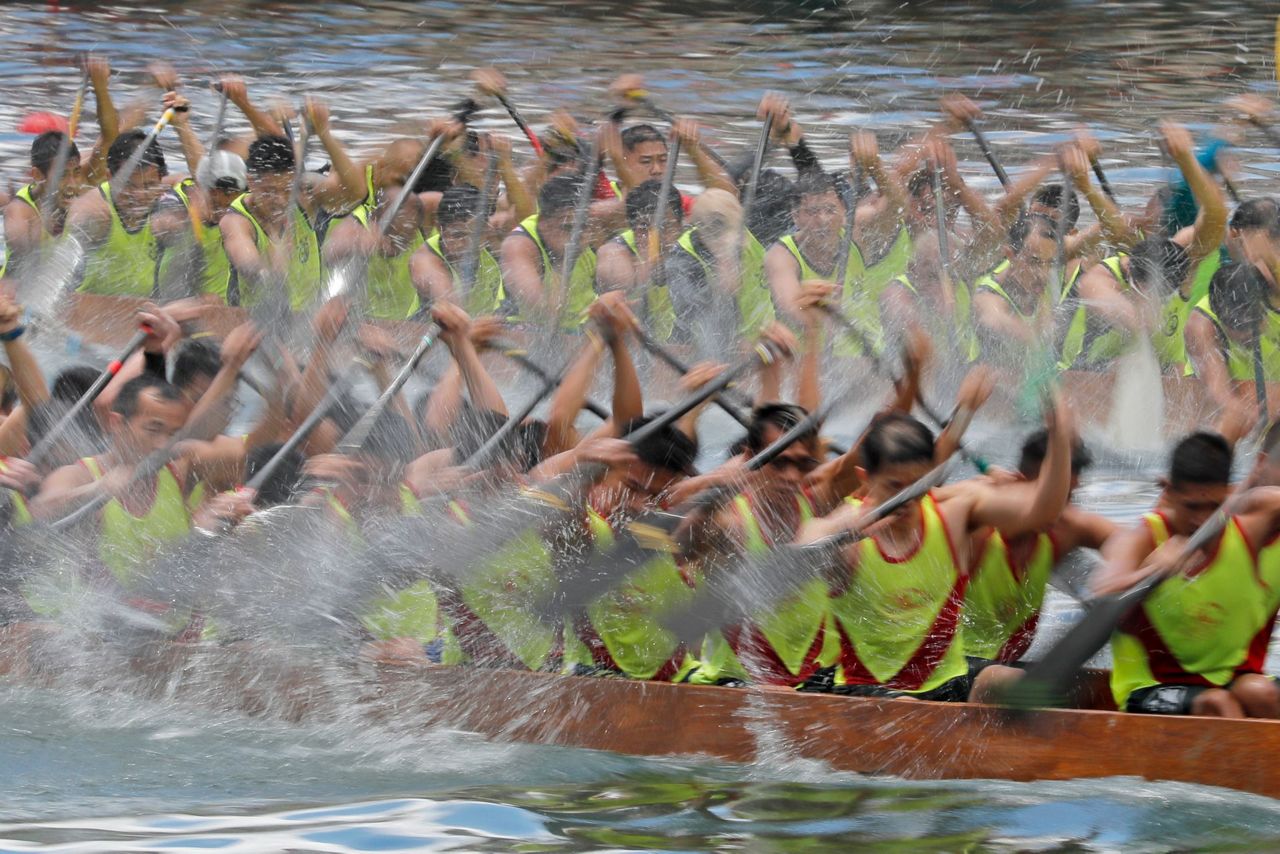 Chinese take to the seas in annual dragon boat races