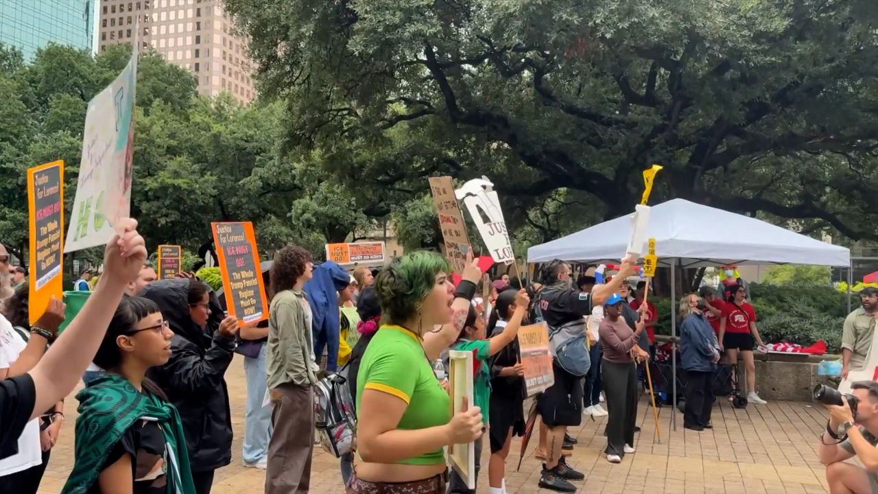 Houston protesters demand city conduct independent ICE shooting investigation
