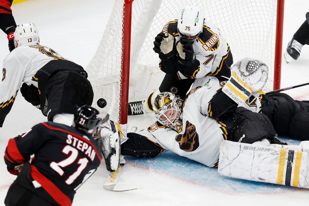 Bruins Set NHL Record: 12 Straight Home Wins To Start Season