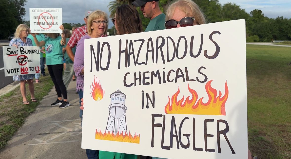 Flagler County residents gather to share their concerns about a proposed rezoning plan. (Spectrum News/Devin Martin)