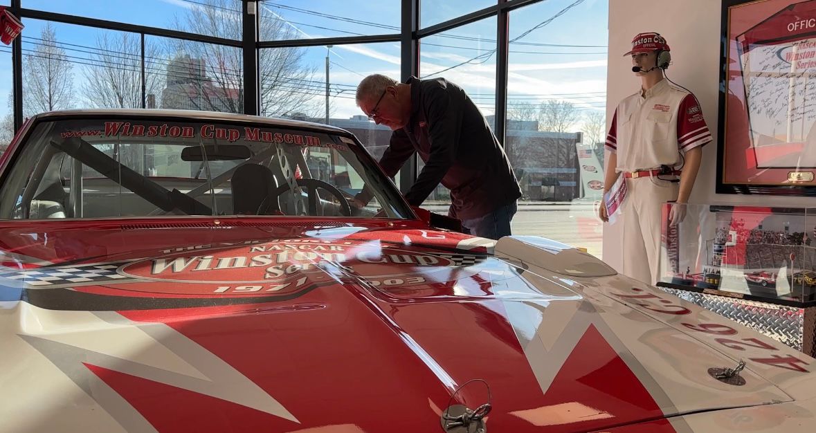 Museum honoring the golden era of racing closes