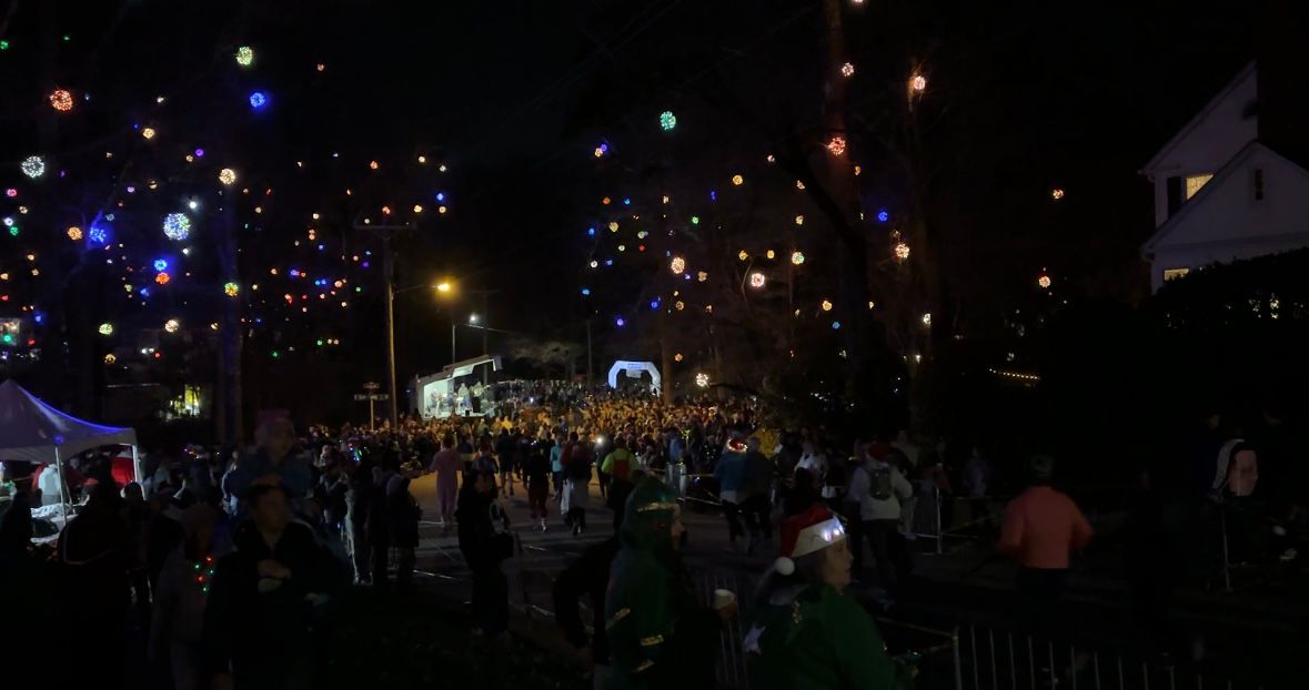 Runners and walkers at the 2023 Running of the Balls on Dec. 16th.