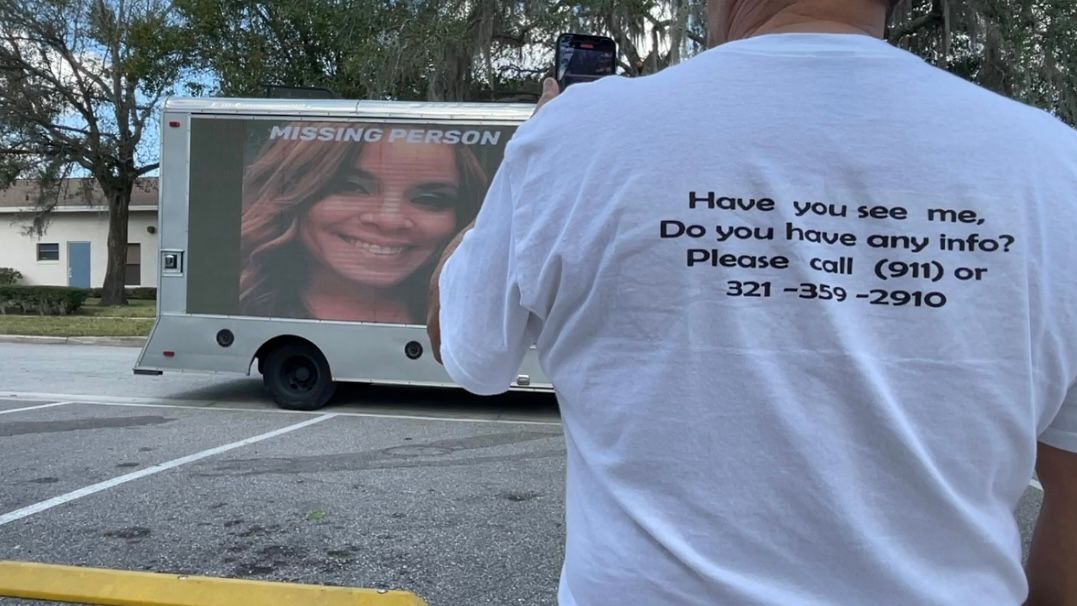 Mobile billboard deployed for missing woman - Vimarsana News