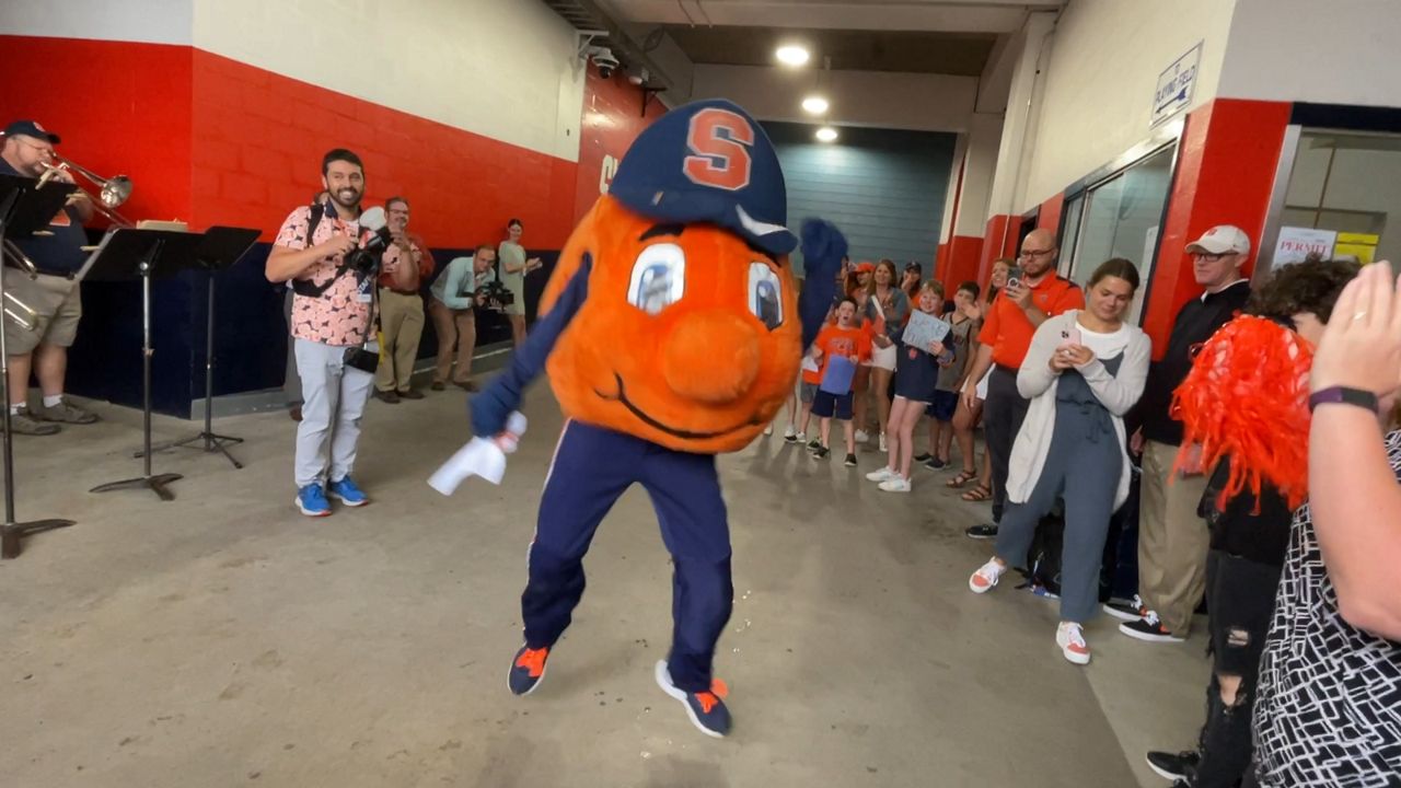 Syracuse's Otto the Orange makes history as first ACC mascot inducted into  Mascot Hall of Fame