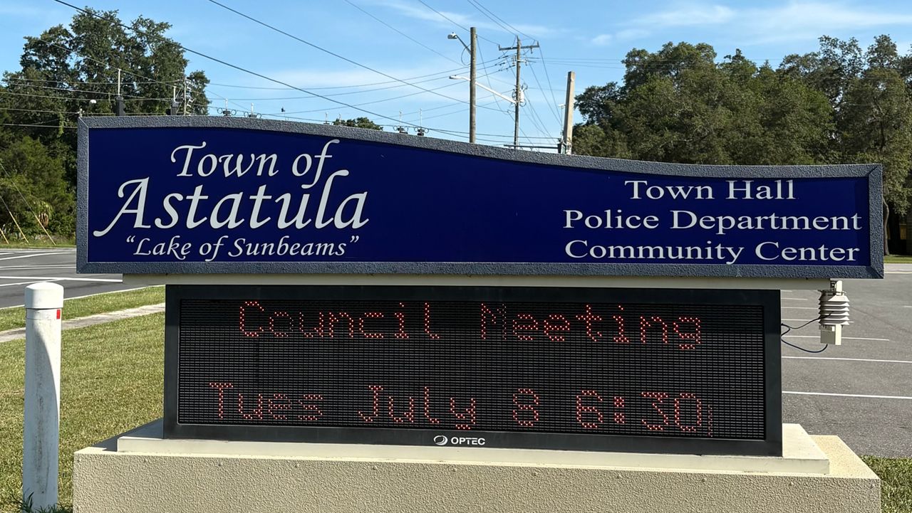 Town of Astatula sign in front of town hall. (Spectrum News 13)