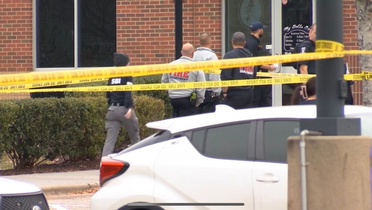 Mint Hill residents react to deadly shootout