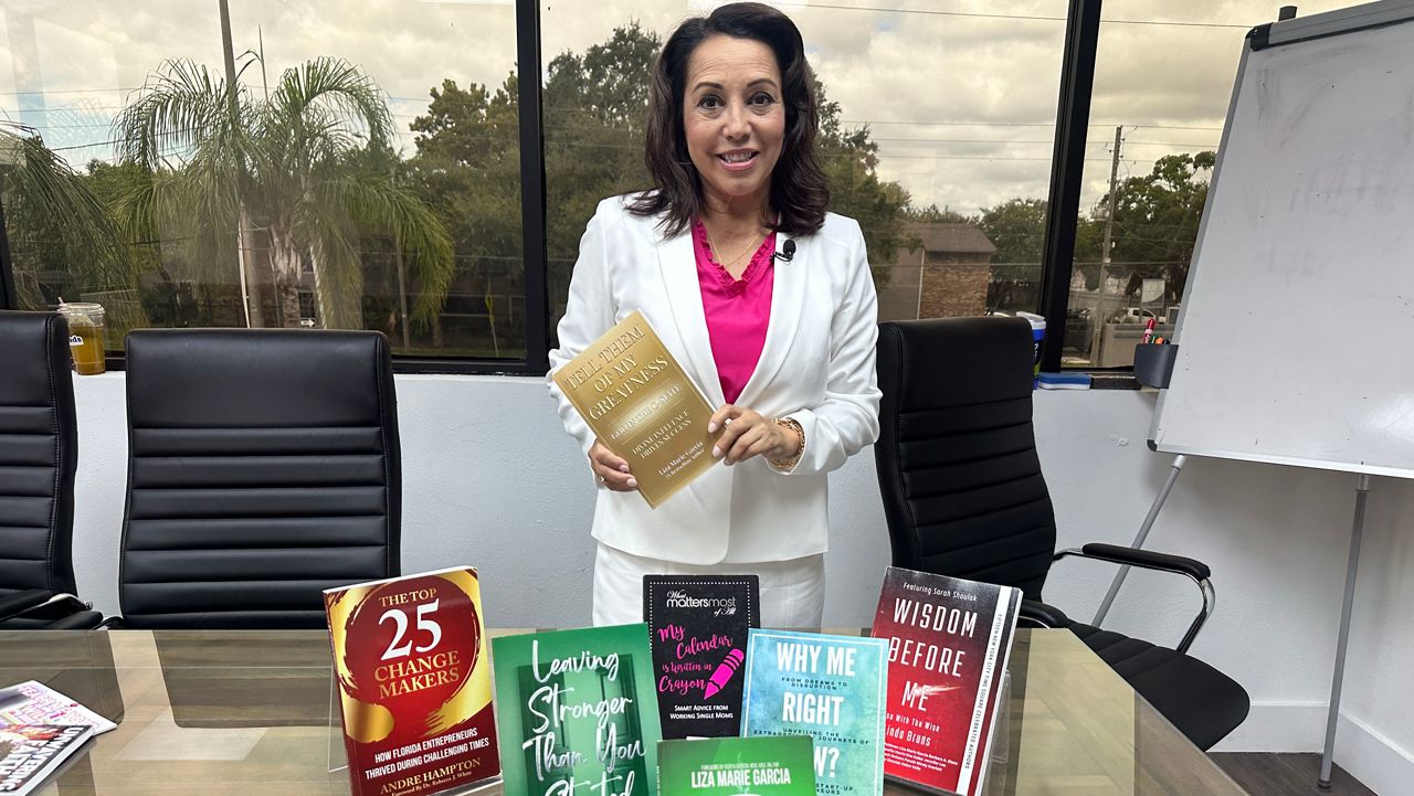 Tampa Bay Hispanic author works to inspire Hispanic writers