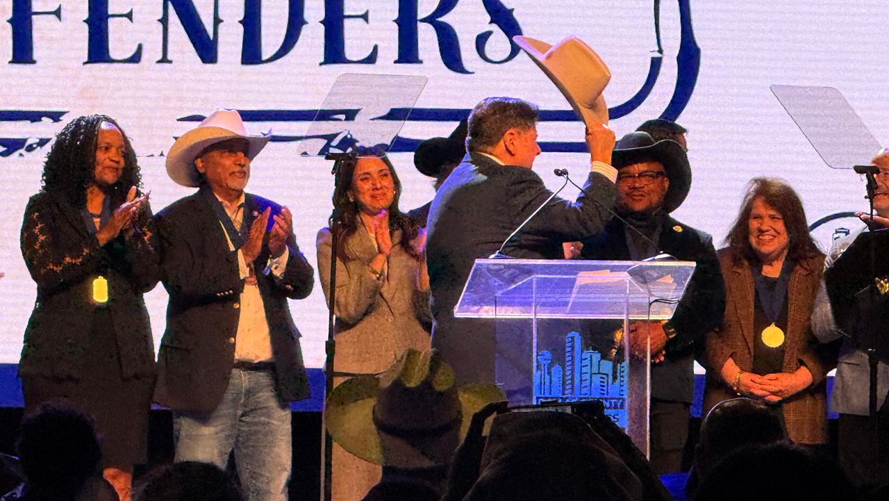 Politicians look ahead to midterms as Democrats continue to celebrate November wins