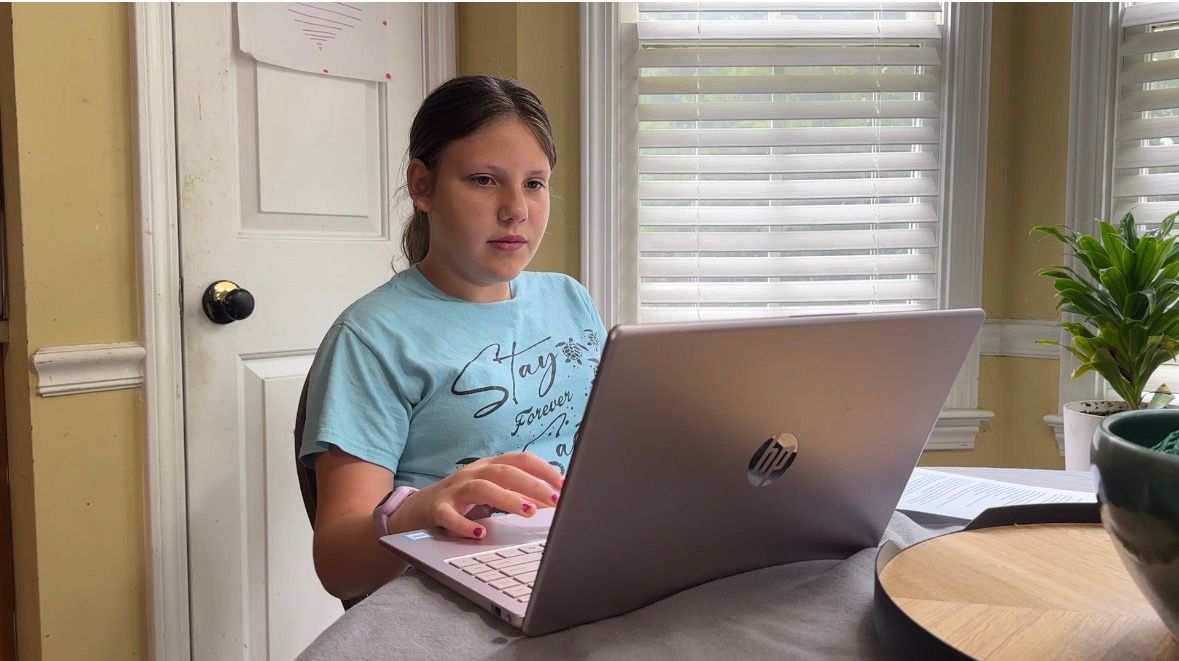 Charlotte-Mecklenburg Schools shortens i-Ready contract over screen time, testing concerns