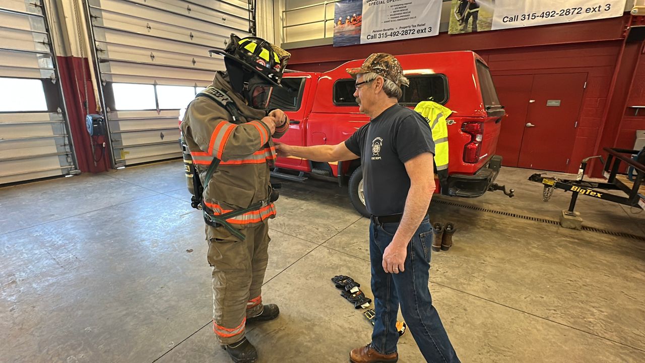 New proposal would allow New York fire departments to pay volunteers