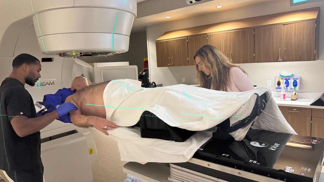 Low-dose radiation therapy can help relieve arthritis pain