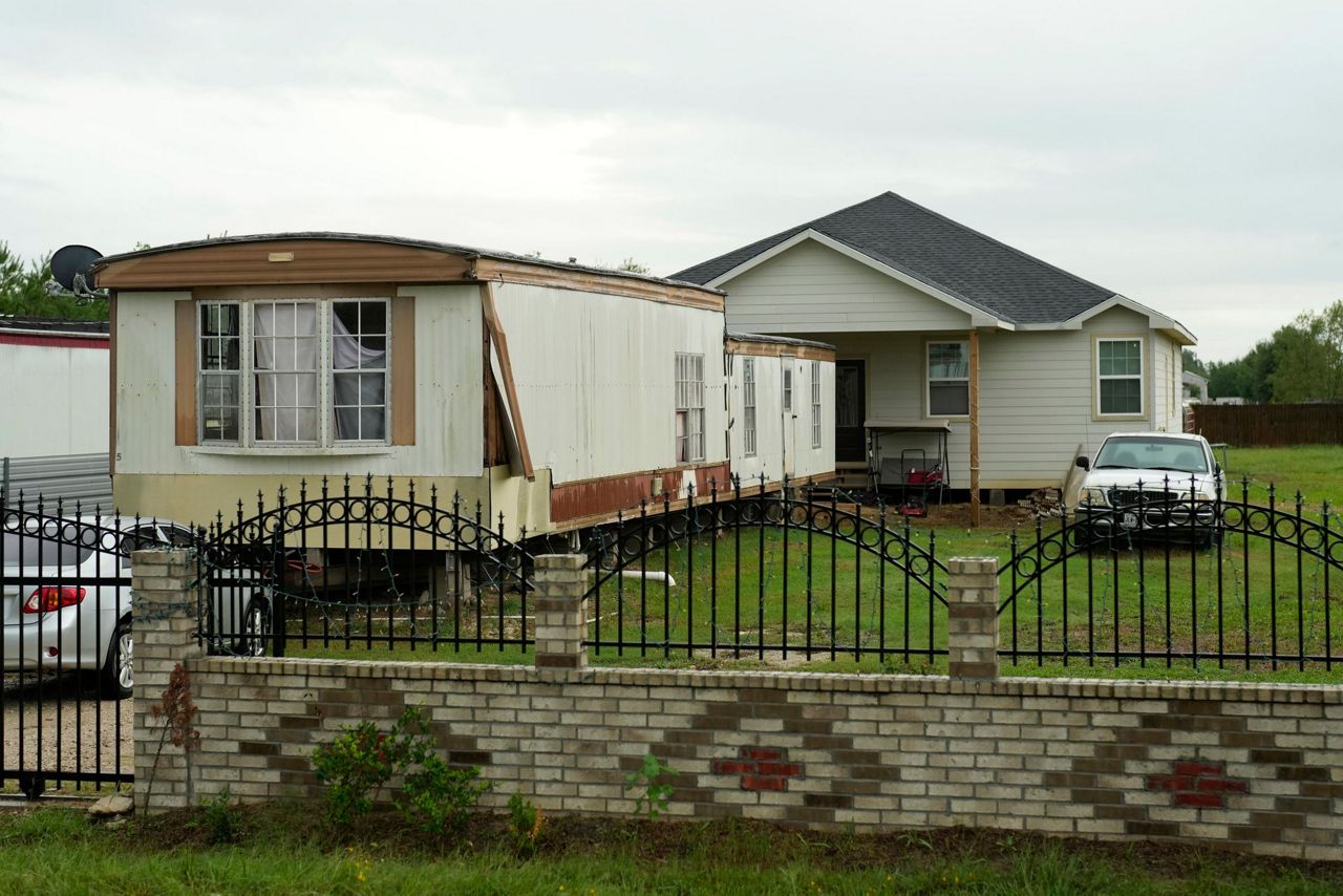 A Texas neighborhood became a target of the right over immigration ...