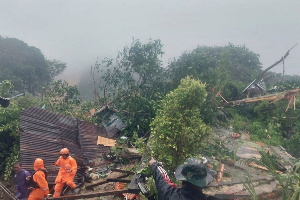 Indonesia Landslides Kill 10, Rescuers Search For 42 Missing