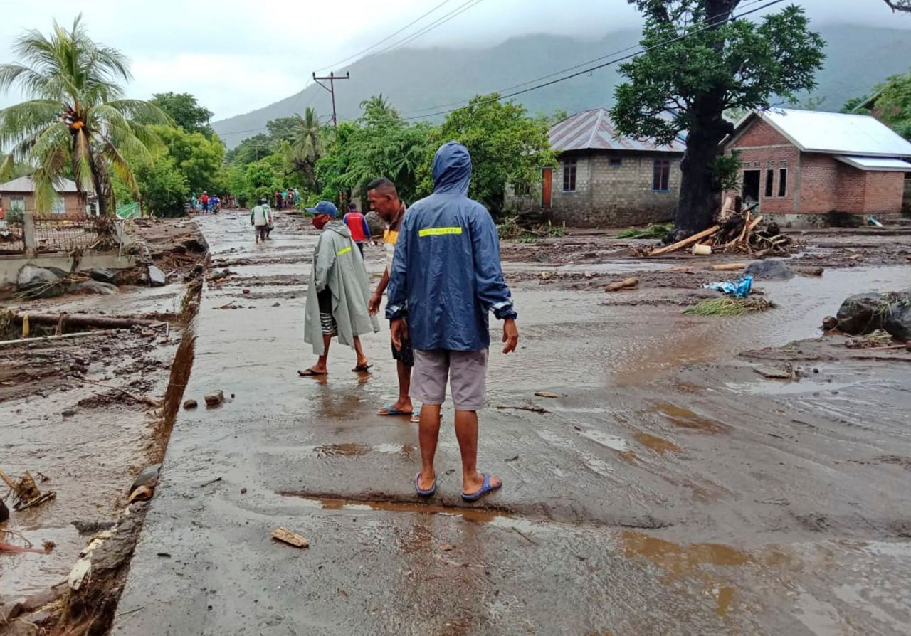 Indonesia Landslides, Floods Kill 55 People; Dozens Missing