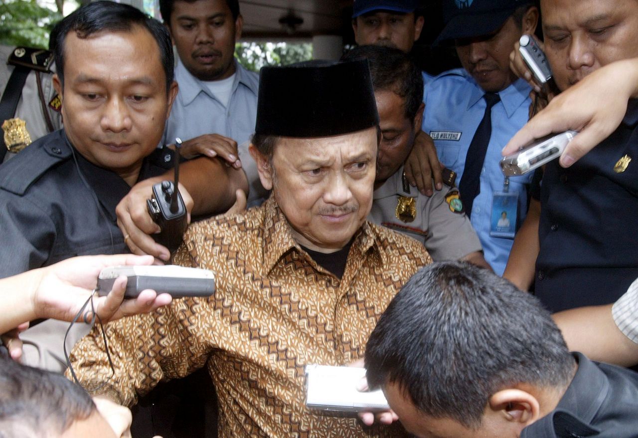 Former Indonesian President Habibie dies at 83