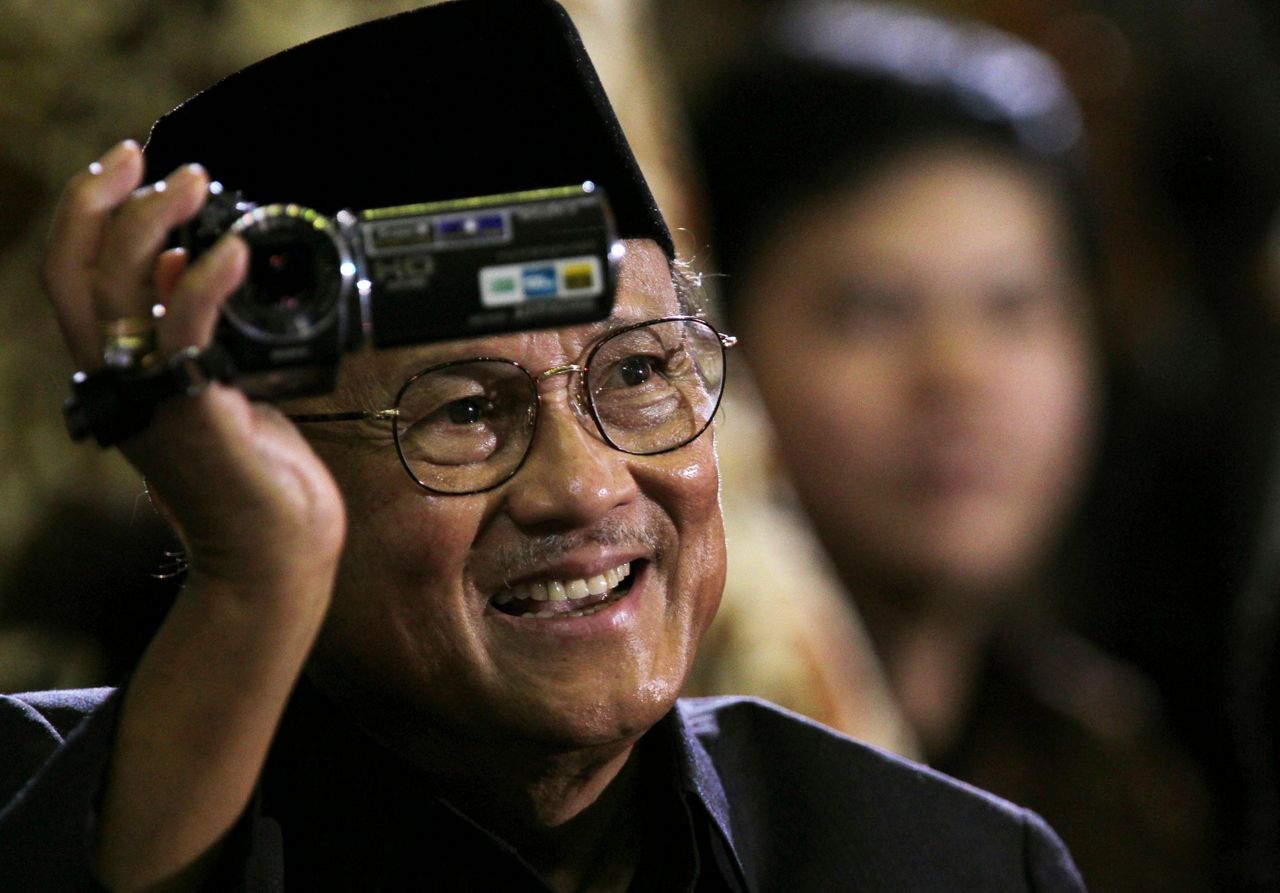 Former Indonesian President Habibie Dies At 83